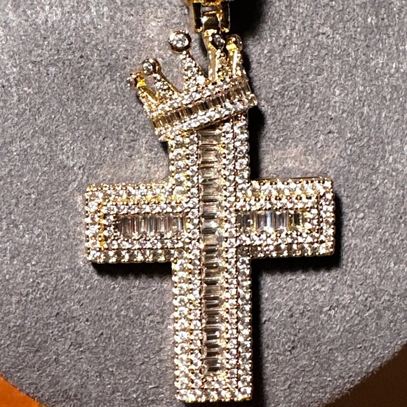 925 Sterling Silver Cross with Crown Necklace - Picture 2 of 8